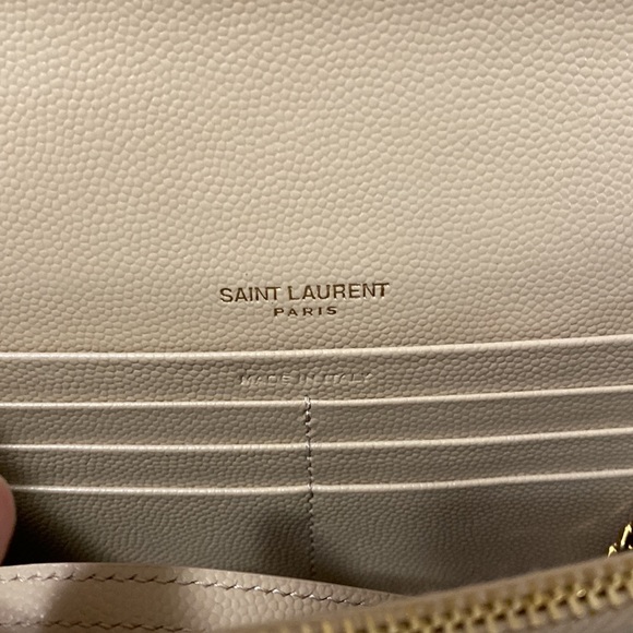 ❌Sold❌Saint Laurent Cassandre Matelasse Envelope LeatherWalletonChain NudePowder - Picture 11 of 16